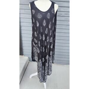 Collections Etc. SZ M/L Womens Batik Print Slveless Boho Hankerchief Dress Cover